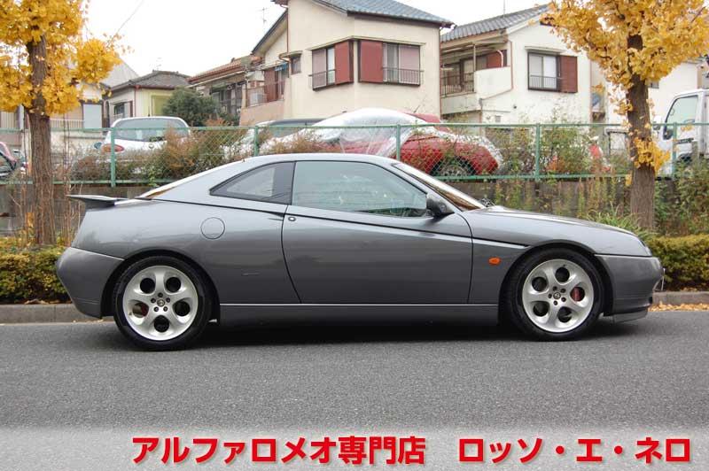 アルファロメオＧＴＶ　中期・3.0Ｖ6・6ＭＴ　グレー・赤レザー　マフラー＆ローダウン