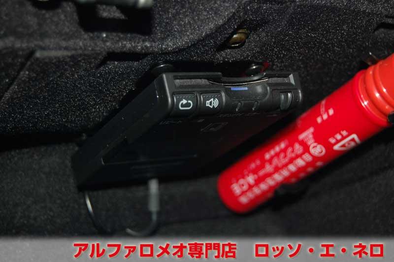 アルファロメオ159　スポーツワゴン　2.2セレスピード・赤