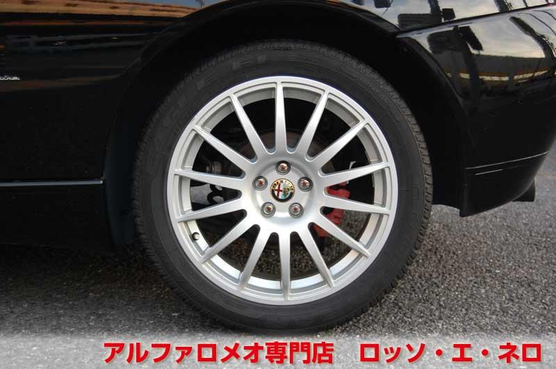アルファロメオGTV　3.2V6・6MT　ブラック・赤レザー