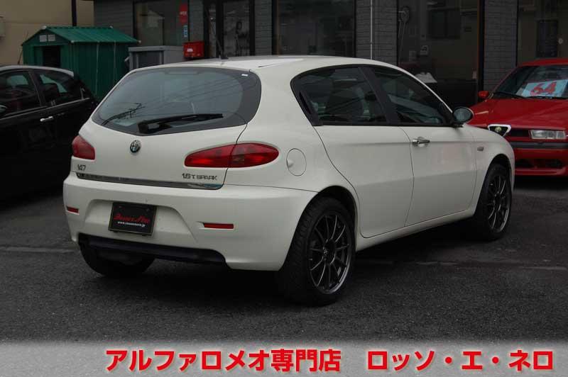 アルファロメオ147　後期・1.6ツインスパーク　5MT・5ドア・ホワイト　社外17インチＡＷ
