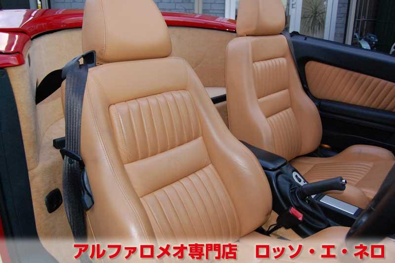 【新入荷】　アルファスパイダー　ツインスパーク・5MT　アルファレッド　タンレザー