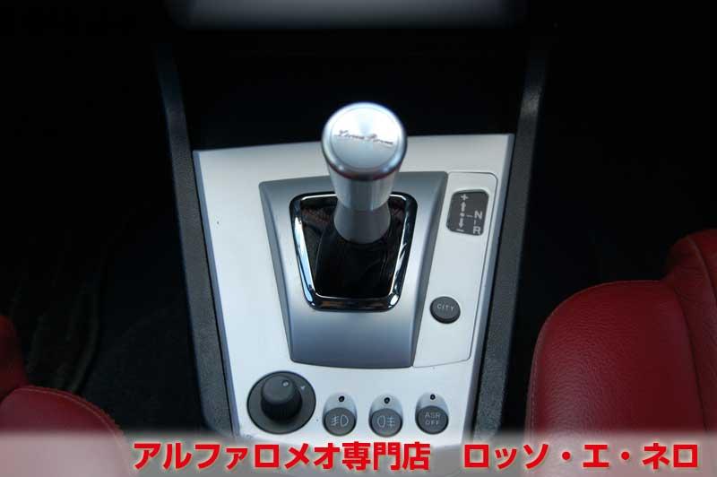 【新入荷】　アルファ156リネアロッサ　2.0ＪＴＳセレスピード　限定車・赤レザーシート