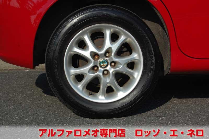アルファロメオ147・後期型　ツインスパーク・5ＭＴ　5ドア・アルファレッド　タイミングベルト　＆ウオーターポンプ交換済
