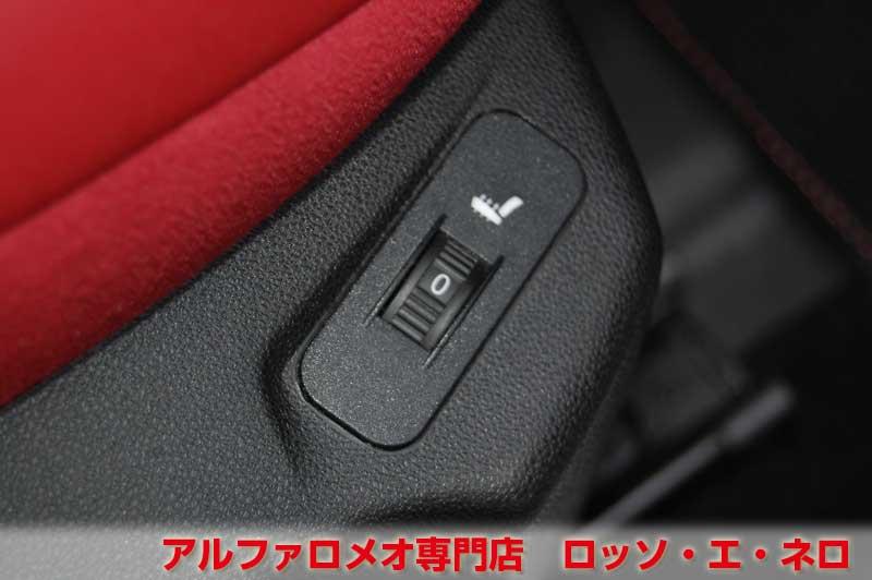 【新入荷】　アルファロメオ　ジュリエッタ　スポルティーバ　後期・黒・赤内装　25000キロ