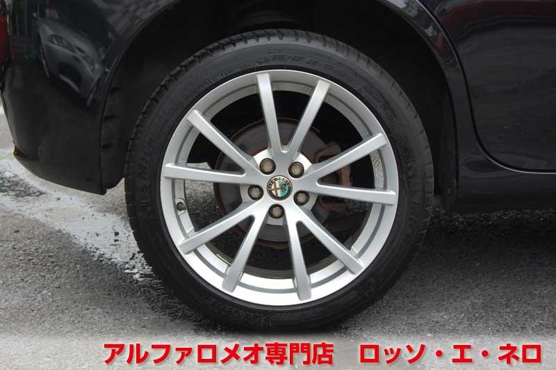 アルファロメオ147後期　ツインスパークセレスピード　黒・5ドア・ベージュ内装