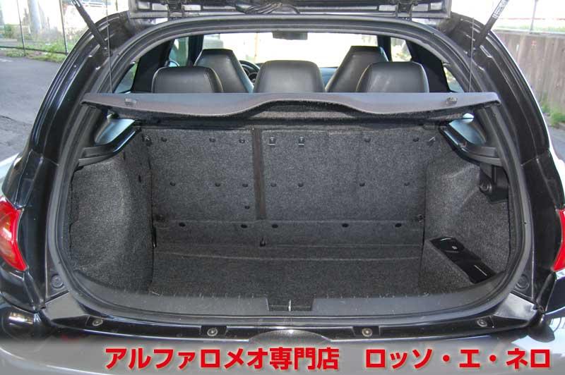 アルファロメオ147ＧＴＡ　3.2Ｖ6・6ＭＴ　3ドア・ブラック
