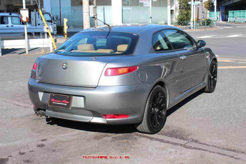 アルファロメオGT　3.2V6・6MT　ベージュ内装