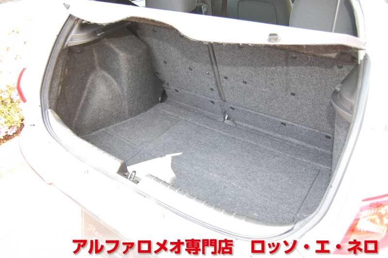 【新入荷】　アルファロメオ147　1.6ツインスパーク　5ＭＴ・シルバー・5ドア　タイミングベルト＆　ウオーターポンプ交換済