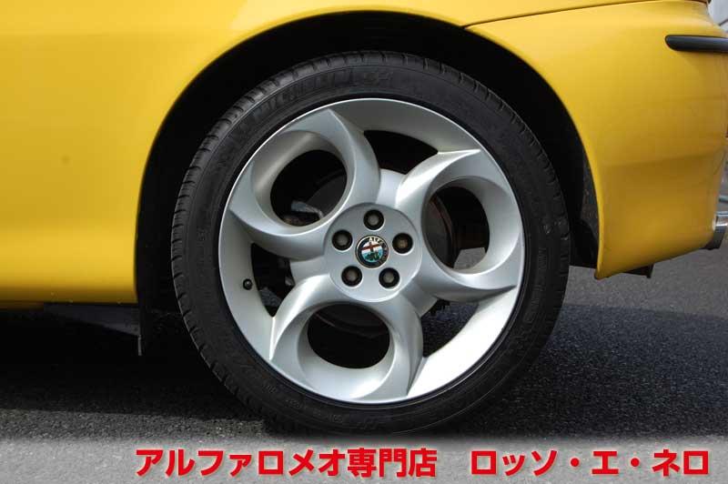 【新入荷】　アルファロメオ147　ツインスパークセレスピード　左ハンドル・ジアラ　サンルーフ
